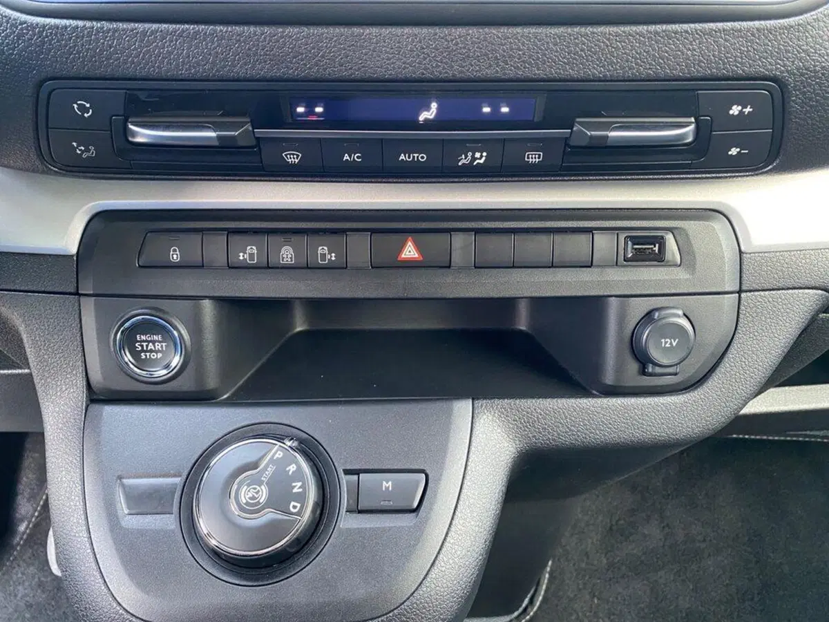 Opel Zafira usata a Torino (12)