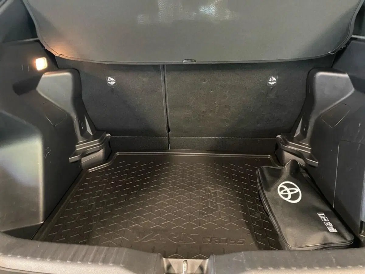Toyota Yaris Cross usata a Torino (9)