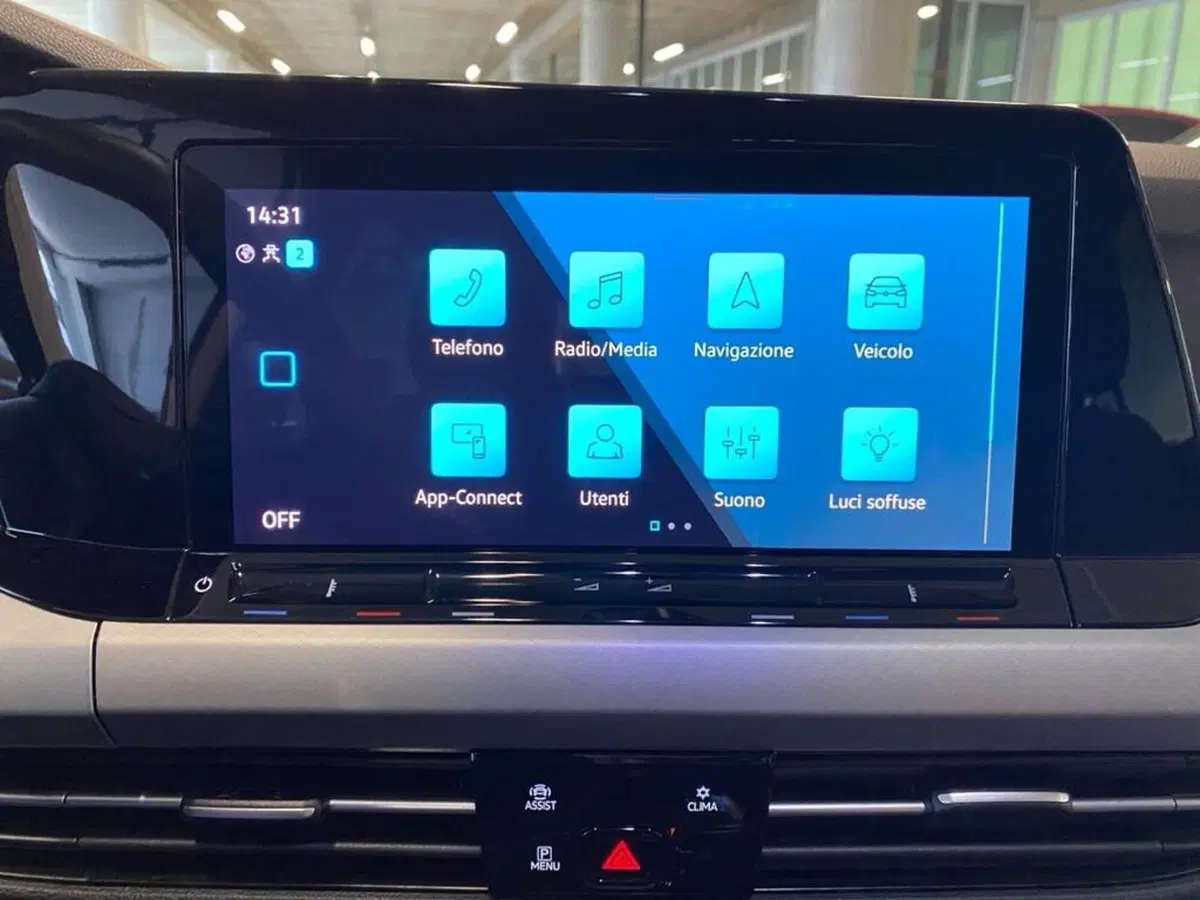 Volkswagen Golf Variant usata a Torino (10)