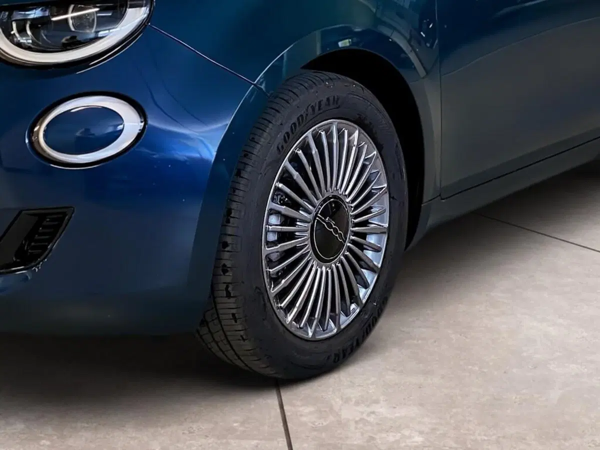 Fiat 500 nuova a Torino (15)
