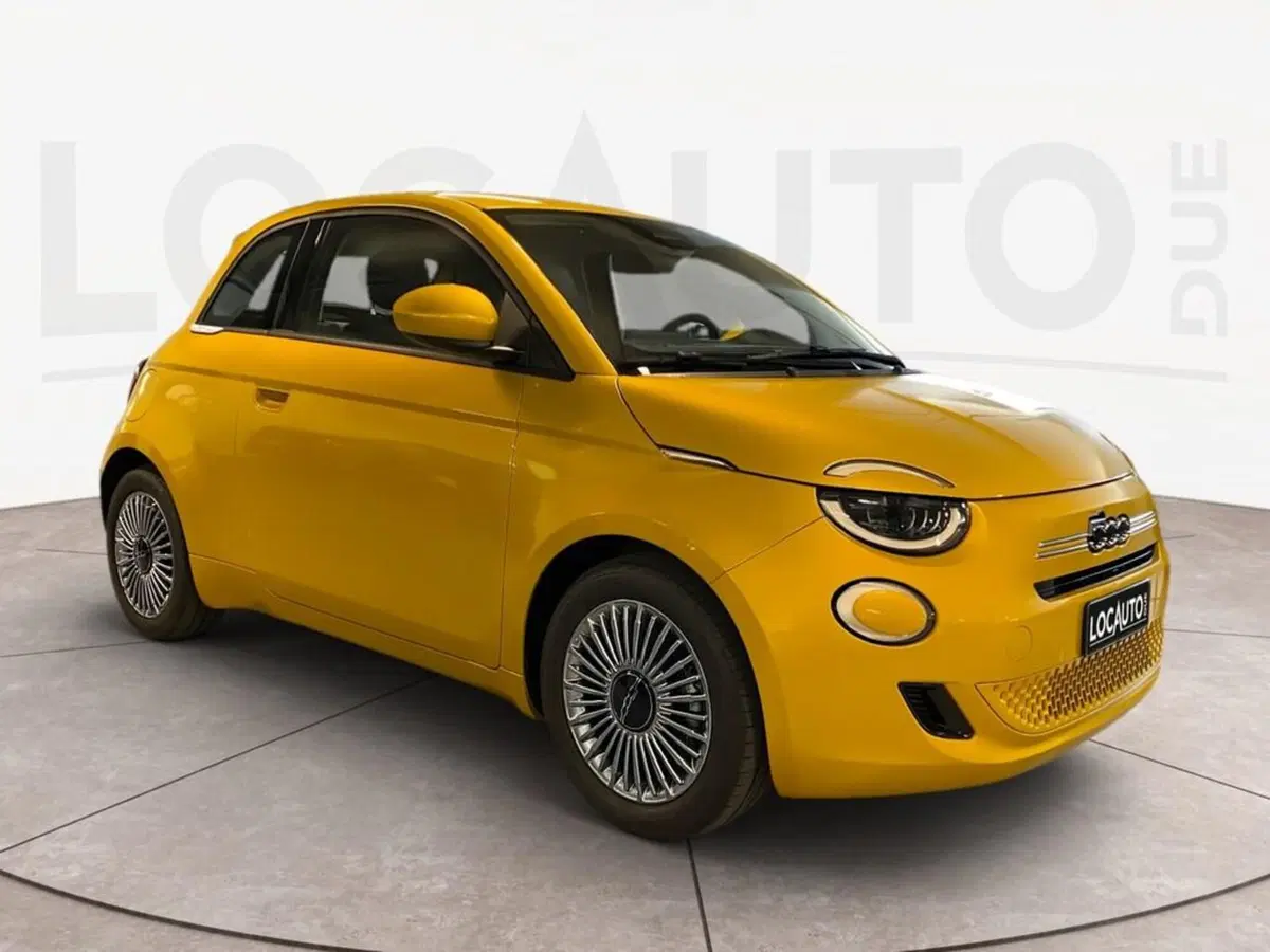 Fiat 500 nuova a Torino (3)