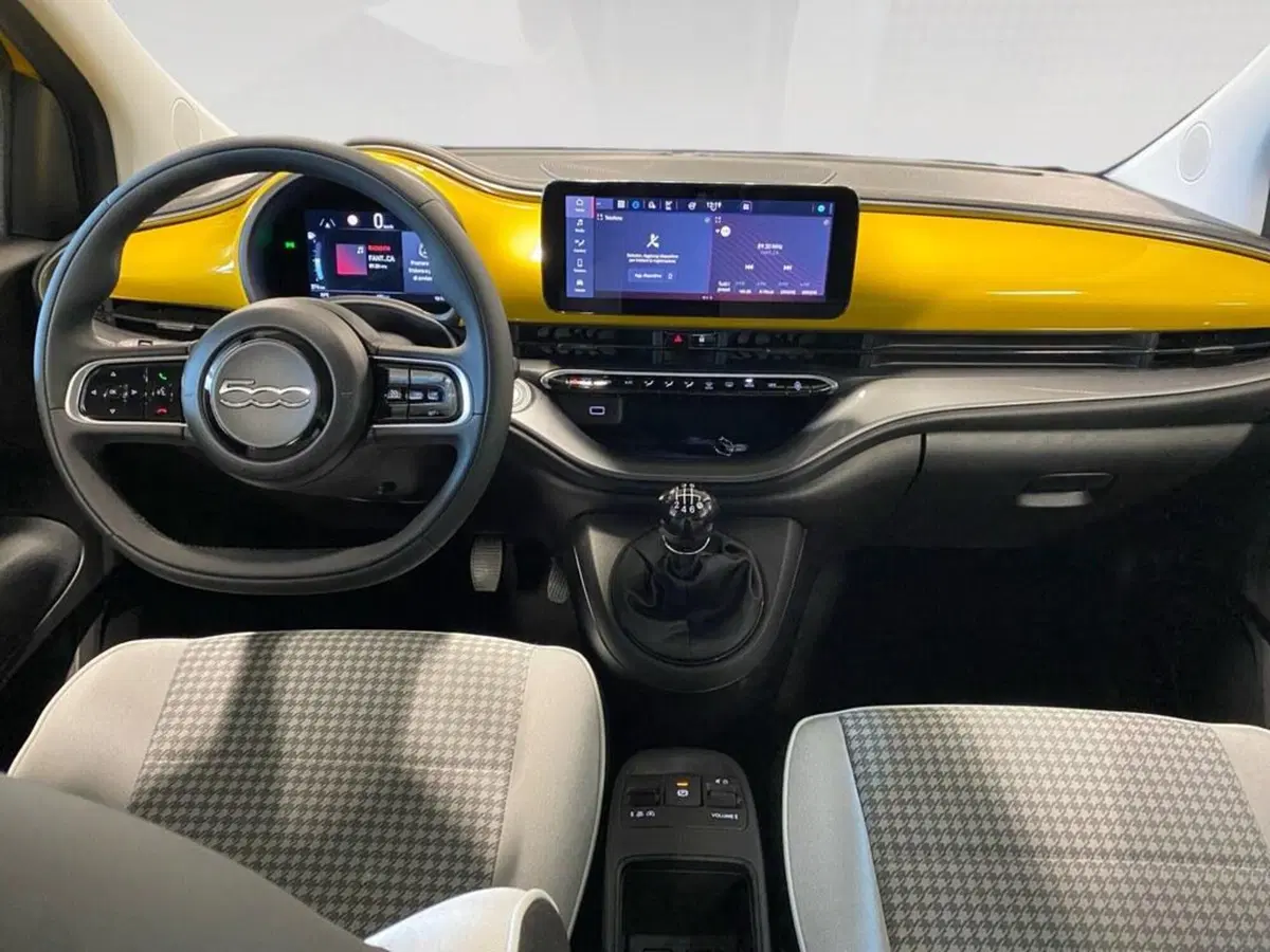 Fiat 500 nuova a Torino (6)