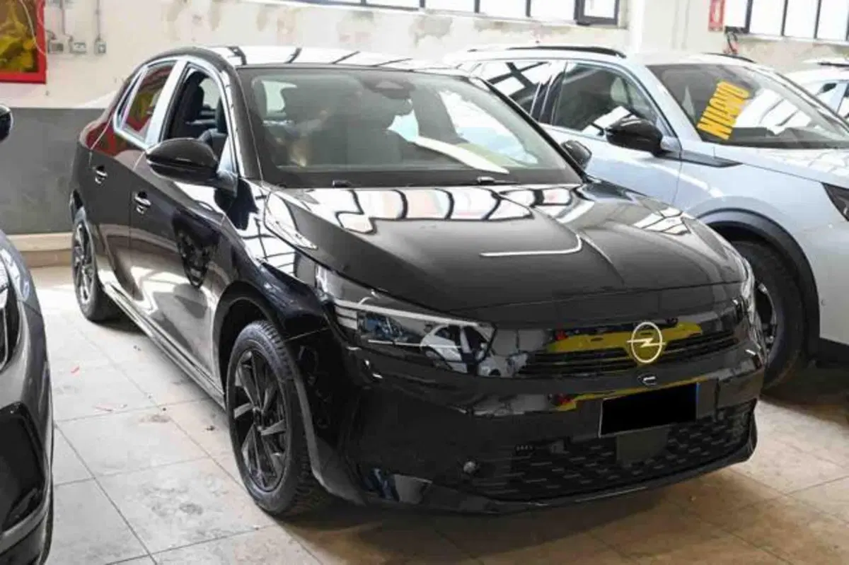 Opel Corsa nuova a Torino (2)