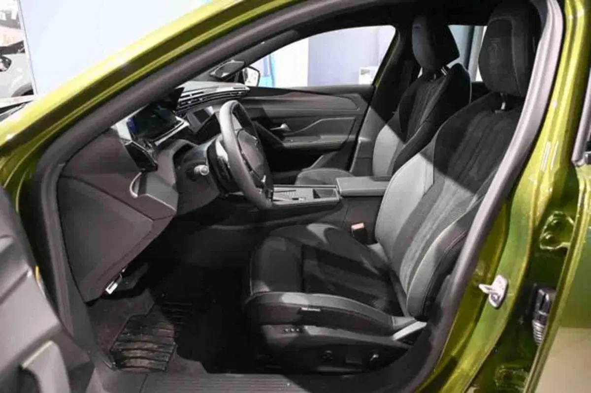 Peugeot 408 nuova a Torino (9)