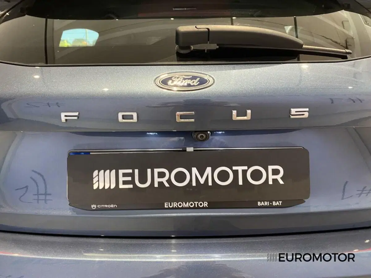 Ford Focus usata a Bari (11)
