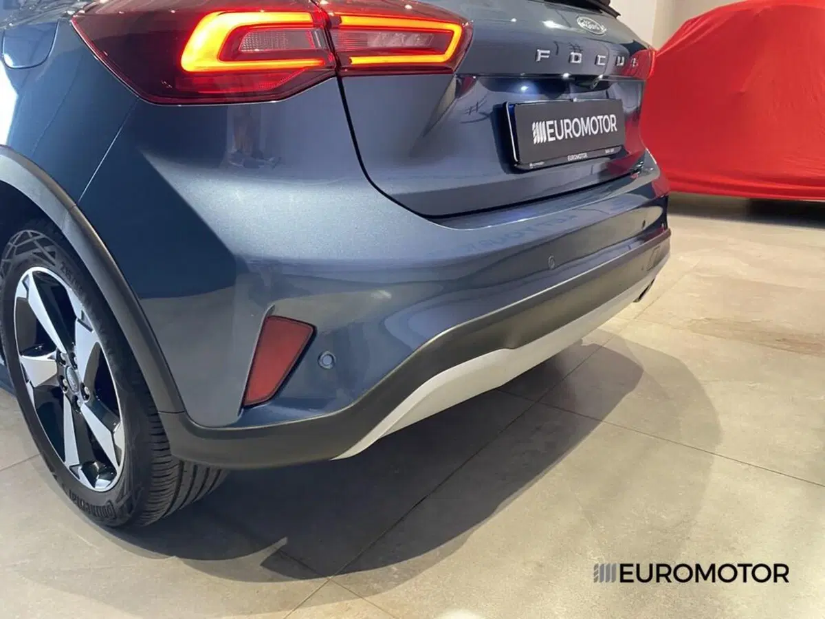 Ford Focus usata a Bari (13)