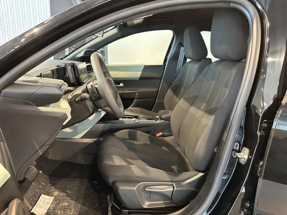 Lancia Ypsilon nuova a Sondrio (10)