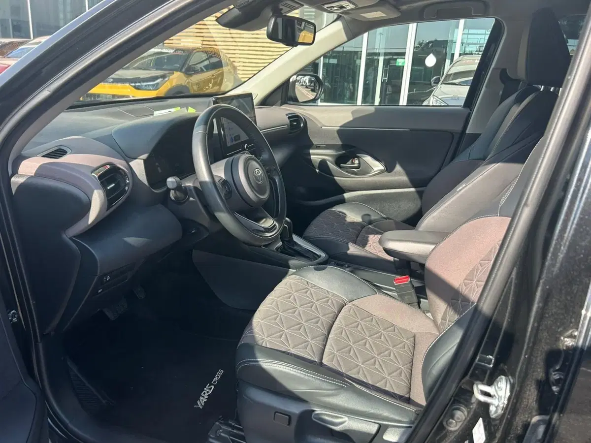Toyota Yaris Cross usata a Piacenza (10)