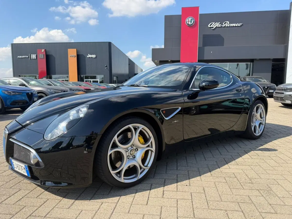Alfa Romeo 8C Cabrio usata a Alessandria