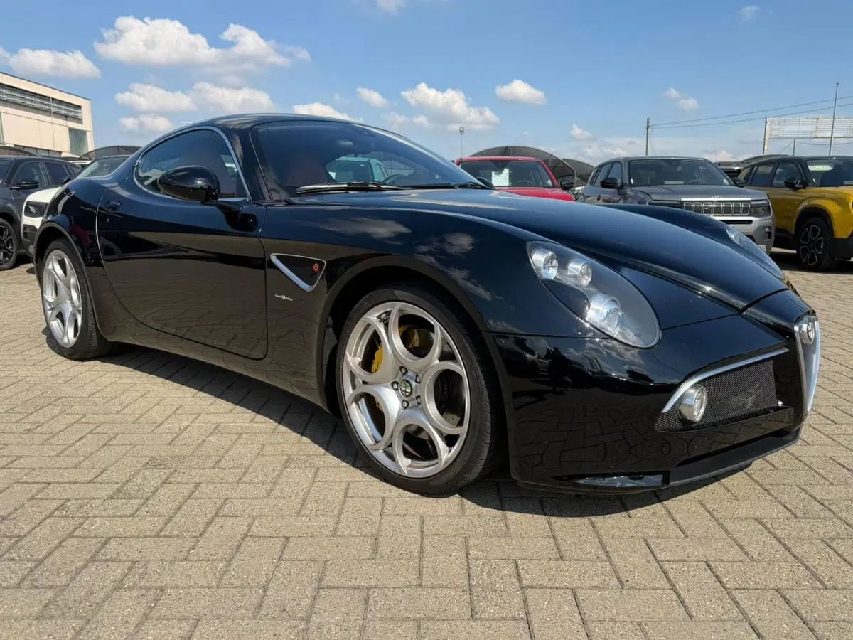 Alfa Romeo 8C Cabrio usata a Alessandria (4)