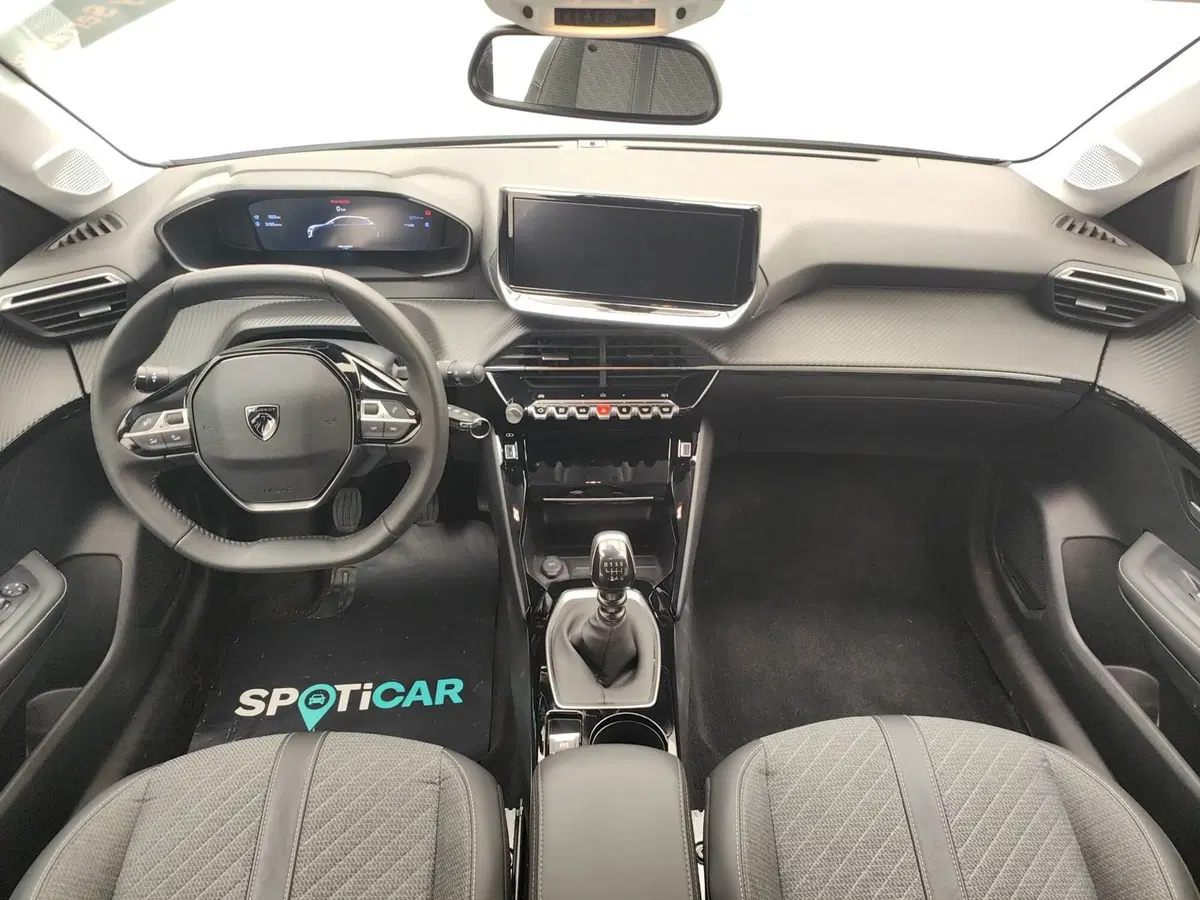 Peugeot 208 usata a Como (6)