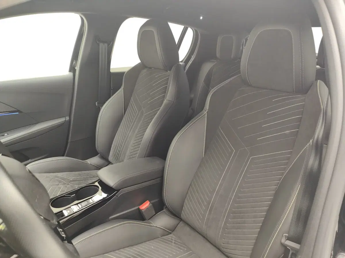 Peugeot 208 usata a Como (12)