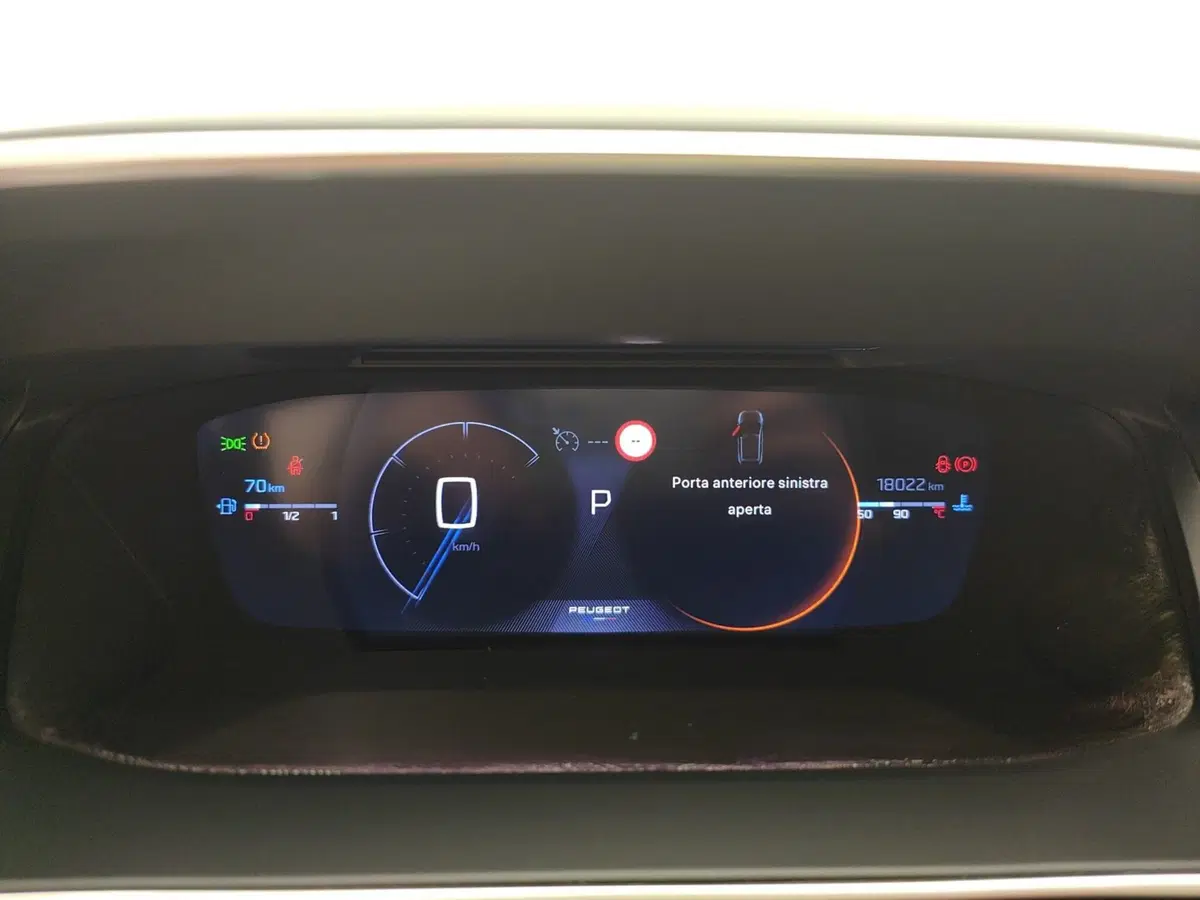Peugeot 208 usata a Como (8)
