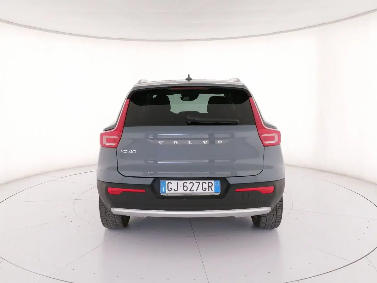 Volvo XC40 usata a Roma (4)