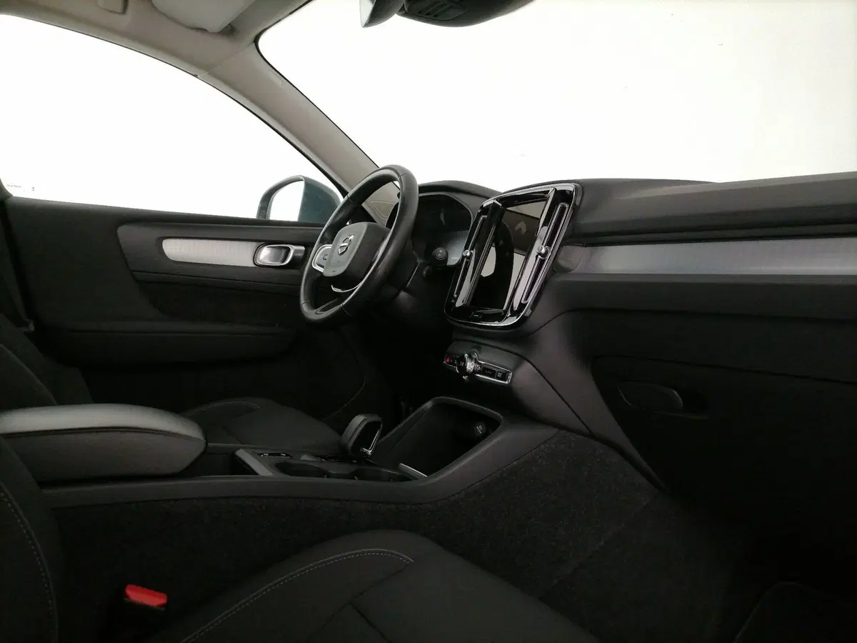 Volvo XC40 usata a Roma (7)