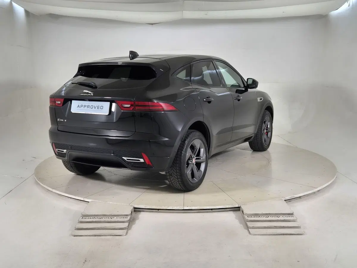 Jaguar E-Pace usata a Torino (2)