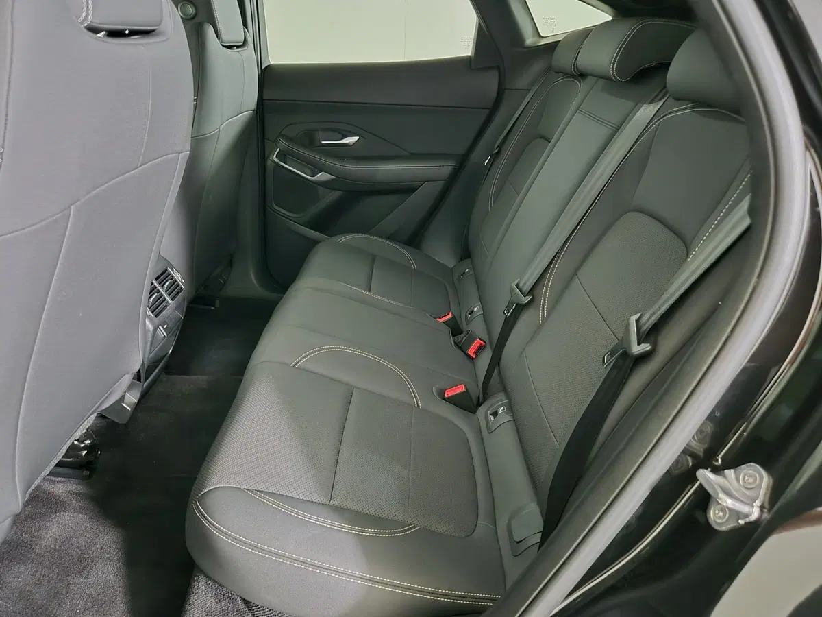 Jaguar E-Pace usata a Torino (5)
