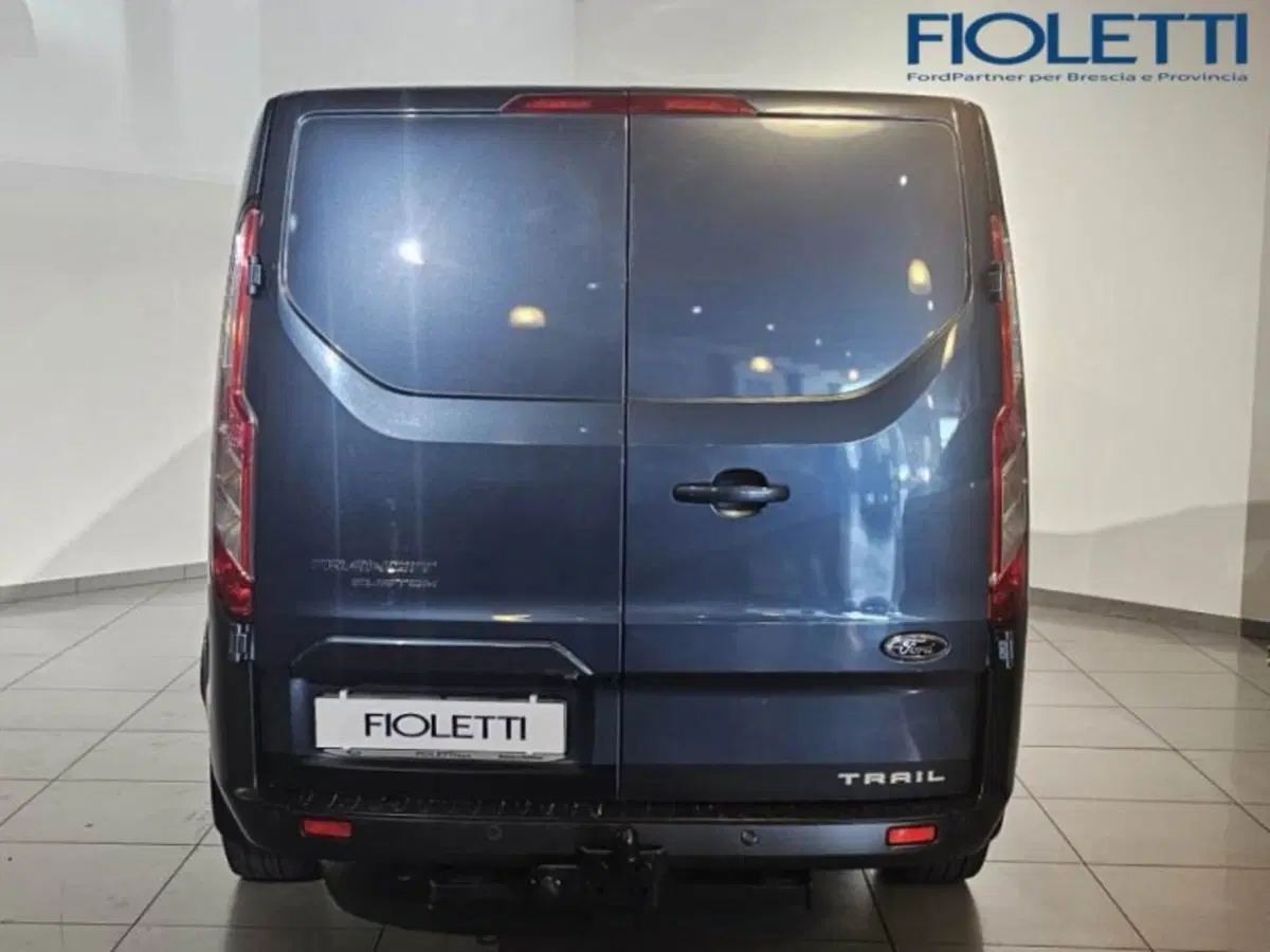 Ford Transit Custom Furgone usata a Brescia (5)
