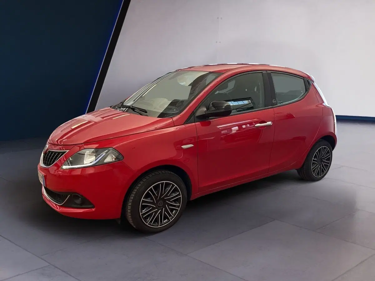 Lancia Ypsilon usata a Torino (3)