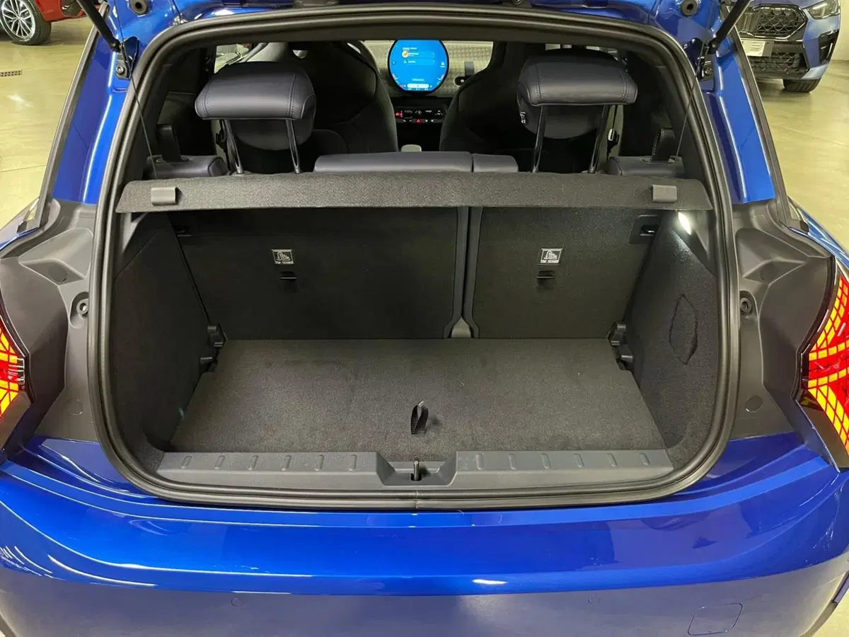 MINI Mini nuova a Genova (12)