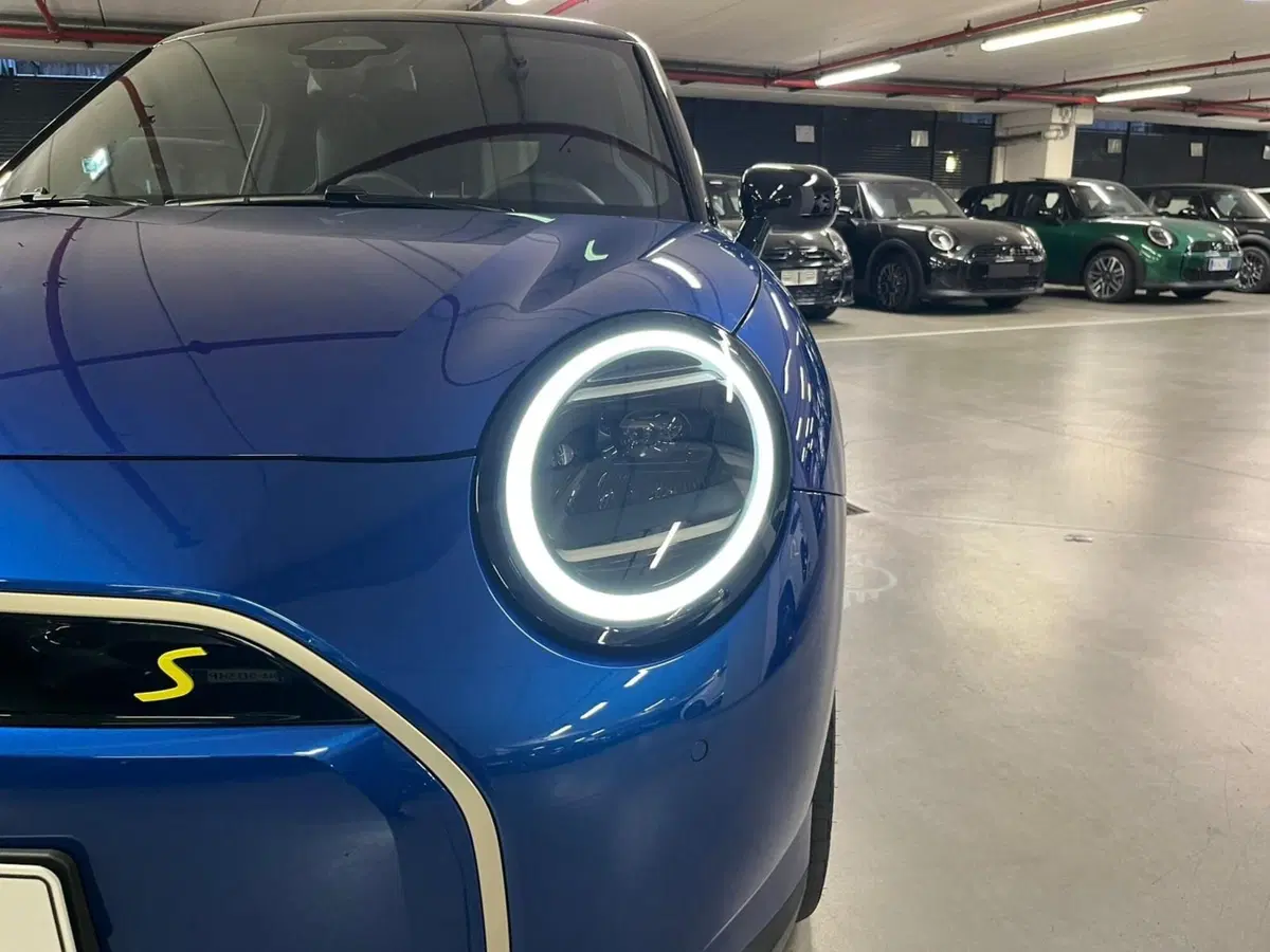MINI Mini nuova a Genova (16)