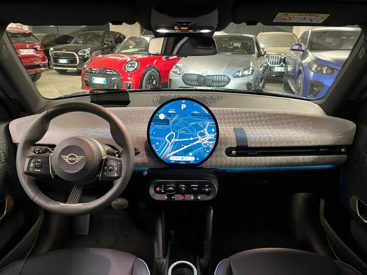 MINI Mini nuova a Genova (8)