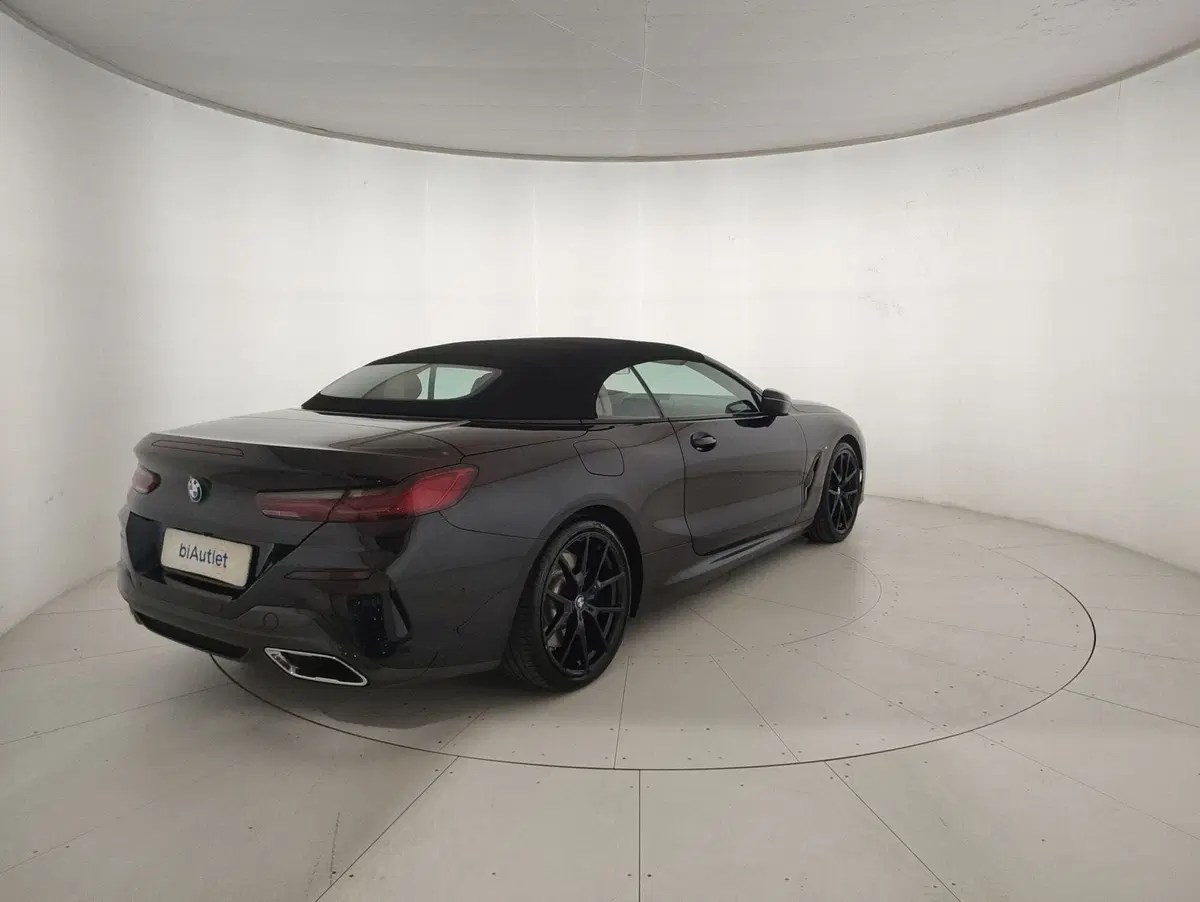 BMW Serie 8 Cabrio usata a Alessandria (4)