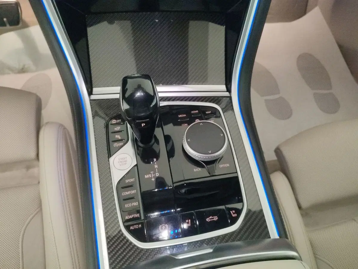 BMW Serie 8 Cabrio usata a Alessandria (9)