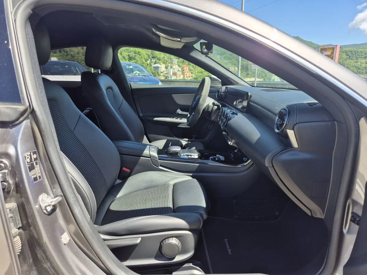 Mercedes-Benz CLA usata  (9)