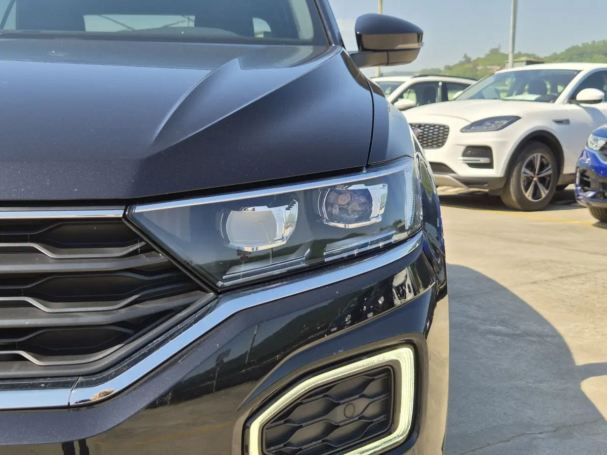 Volkswagen T-Roc usata  (15)
