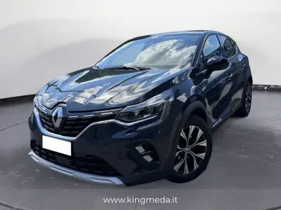 Renault Captur Full Hybrid E-Tech 145 CV Techno del 2023 usata a Meda