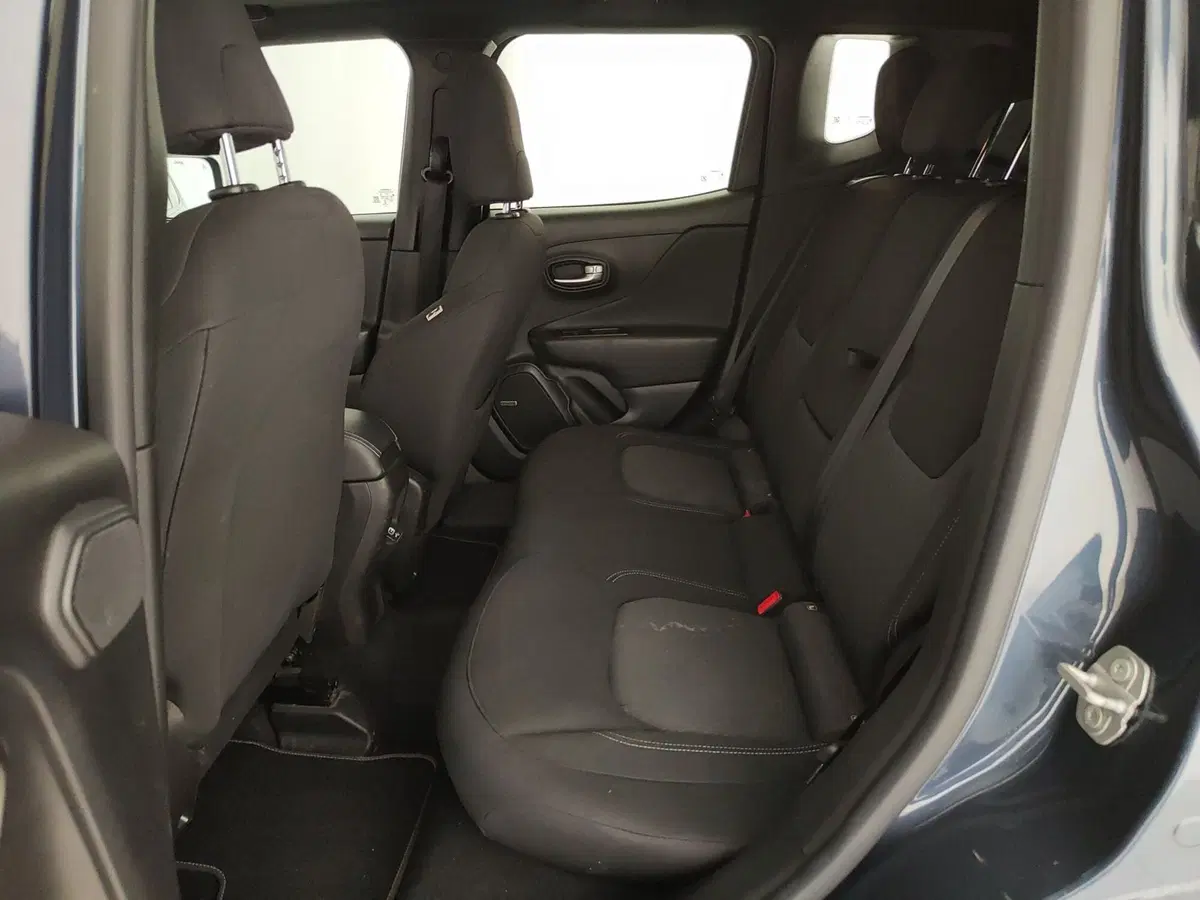 Jeep Renegade usata a Caserta (19)