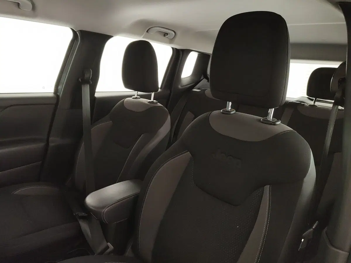 Jeep Renegade usata a Caserta (17)