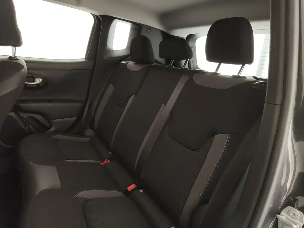 Jeep Renegade usata a Caserta (19)