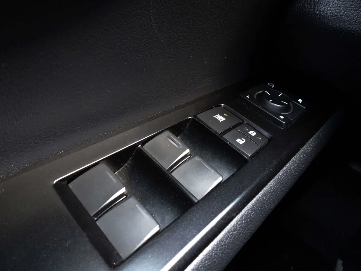 Lexus UX usata a Venezia (15)