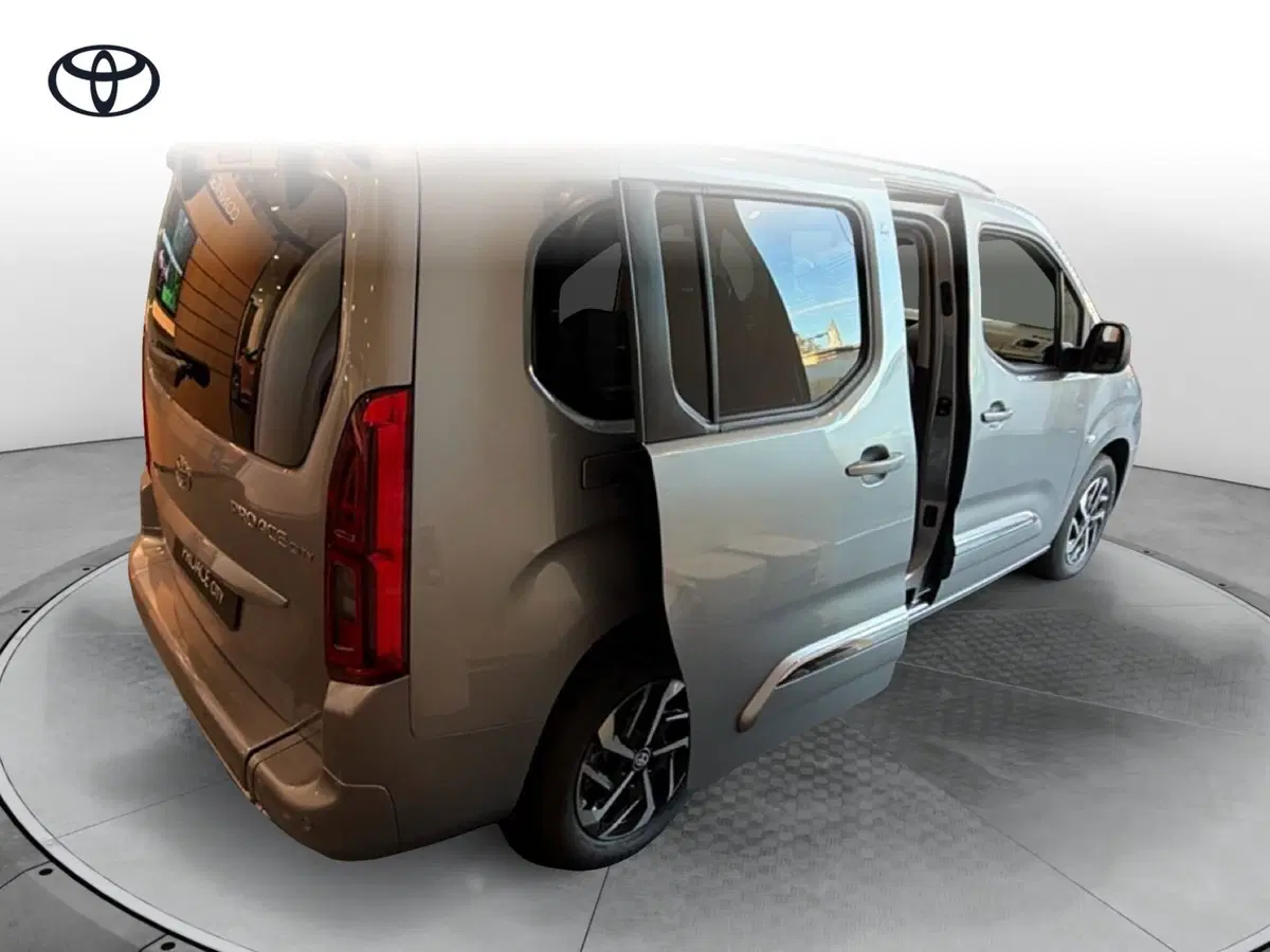 Toyota Proace City Verso nuova a Siracusa (3)
