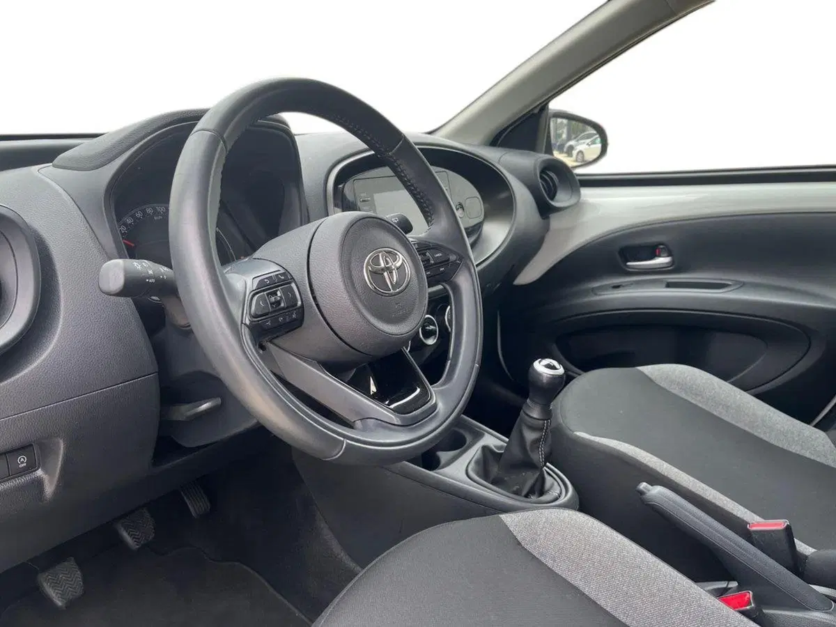 Toyota Aygo X usata a Siracusa (7)