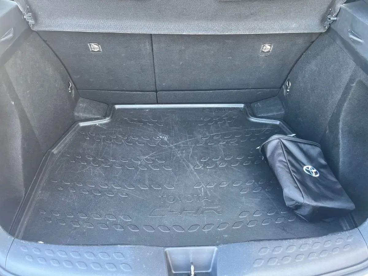 Toyota Toyota C-HR usata a Siracusa (6)