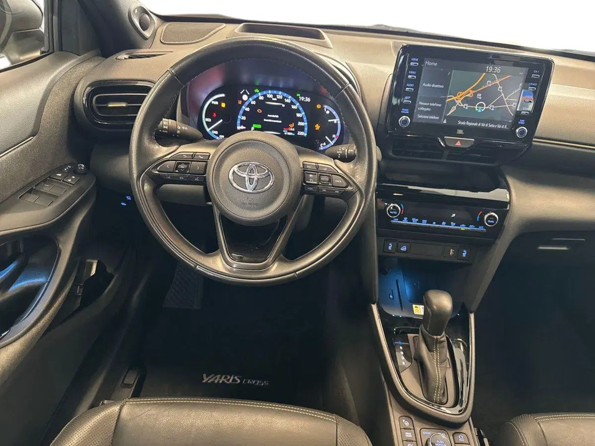 Toyota Yaris Cross usata a Prato (12)