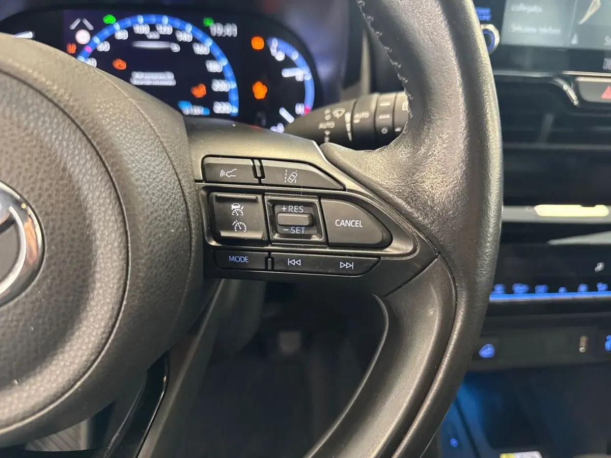 Toyota Yaris Cross usata a Prato (15)