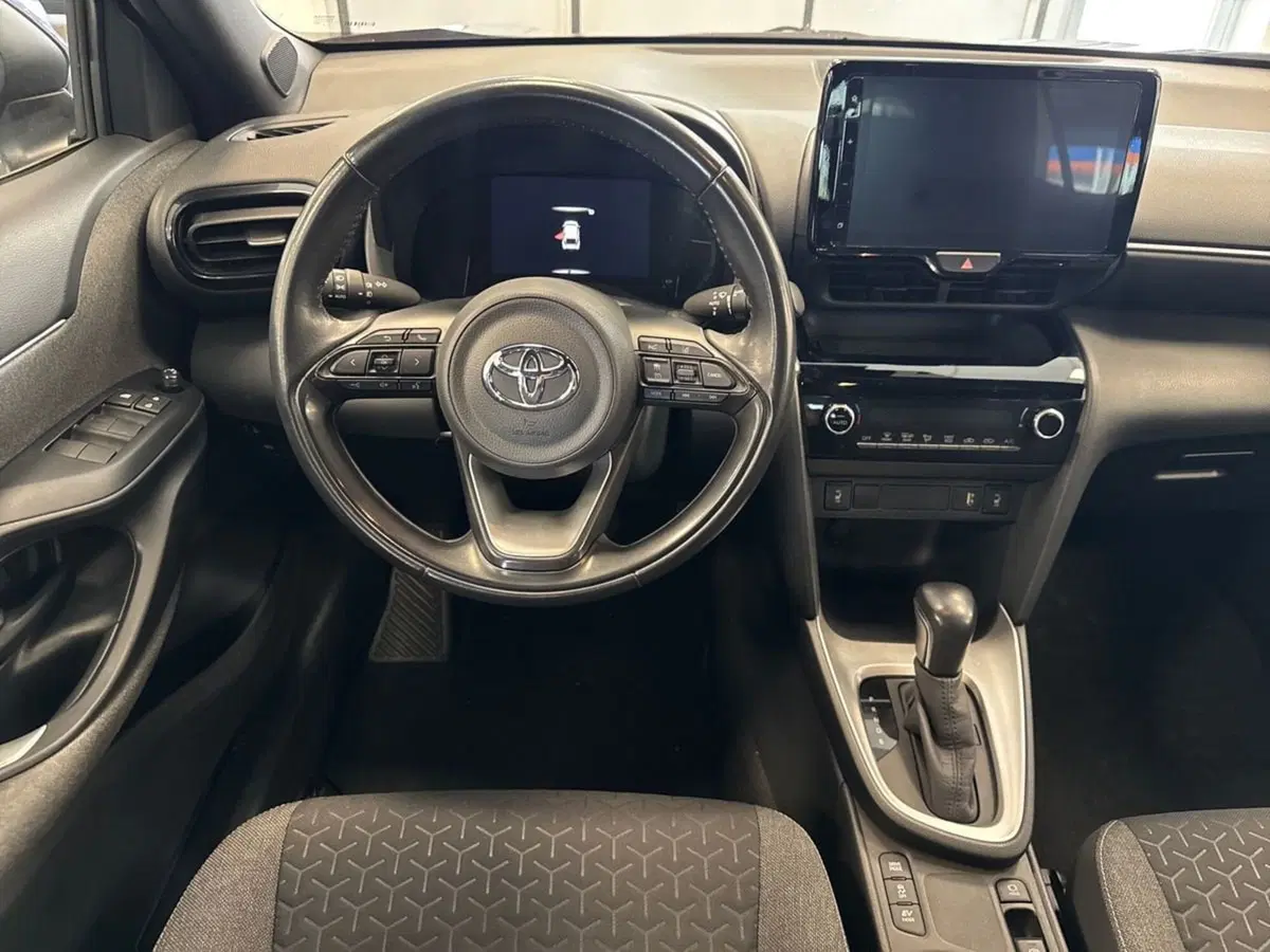 Toyota Yaris Cross usata a Prato (11)