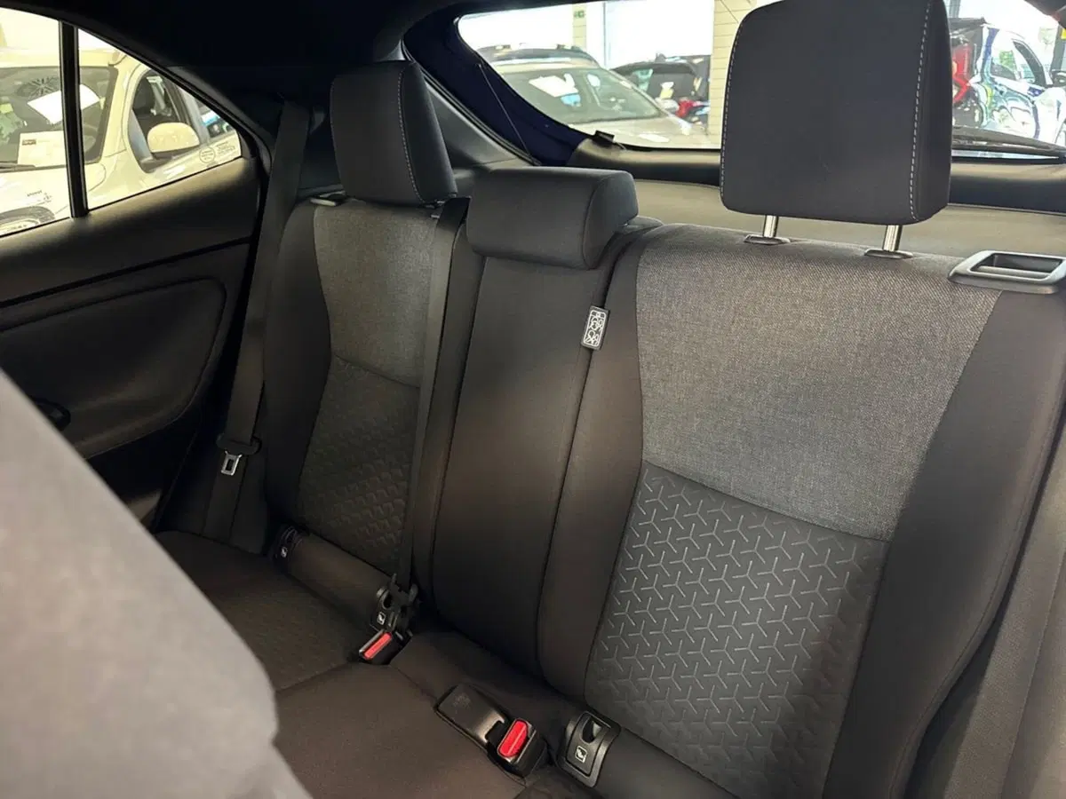 Toyota Yaris Cross usata a Prato (20)