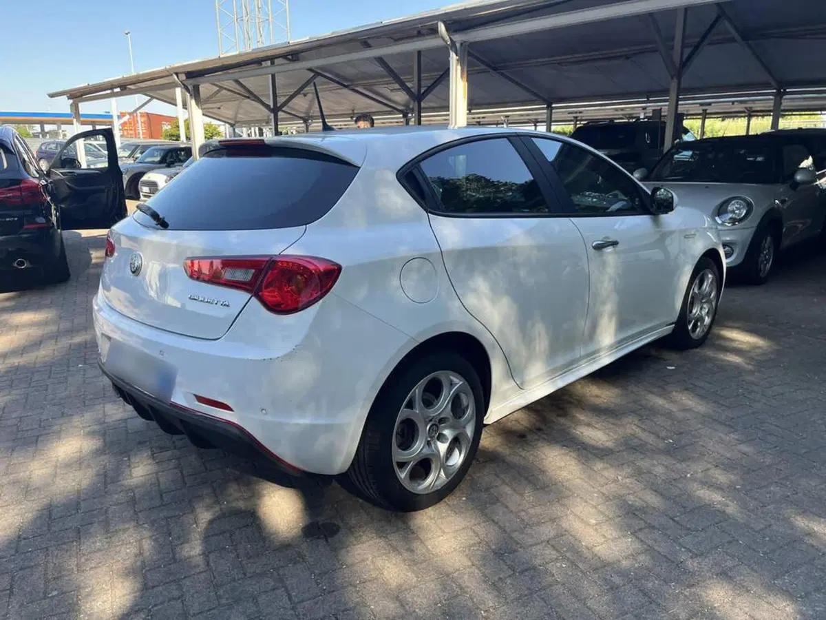 Alfa Romeo Giulietta usata a Alessandria (2)