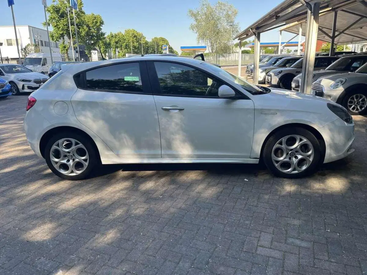 Alfa Romeo Giulietta usata a Alessandria (3)