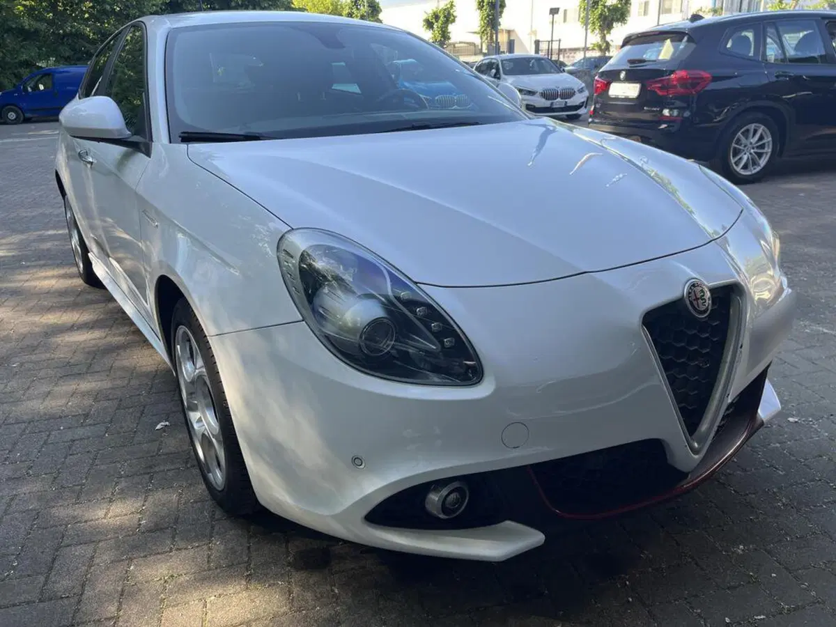 Alfa Romeo Giulietta usata a Alessandria (5)