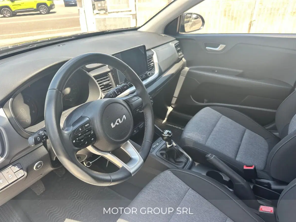 Kia Stonic usata a Napoli (11)