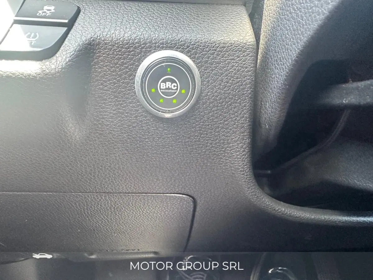 Kia Stonic usata a Napoli (17)