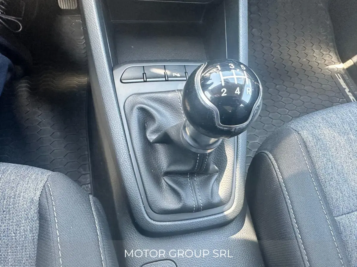 Kia Stonic usata a Napoli (18)