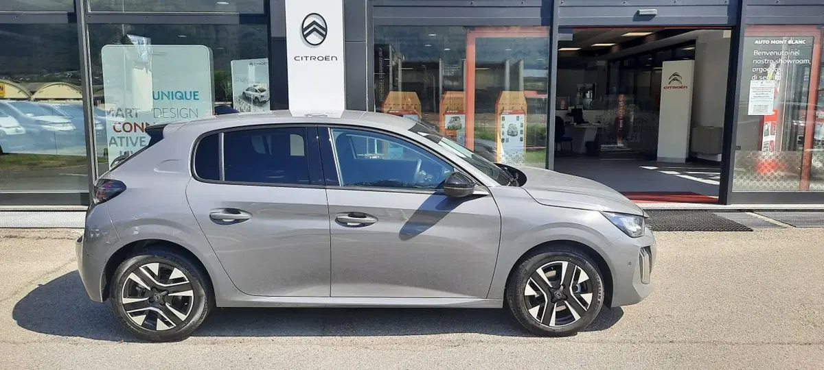 Peugeot 208 nuova a Aosta (3)