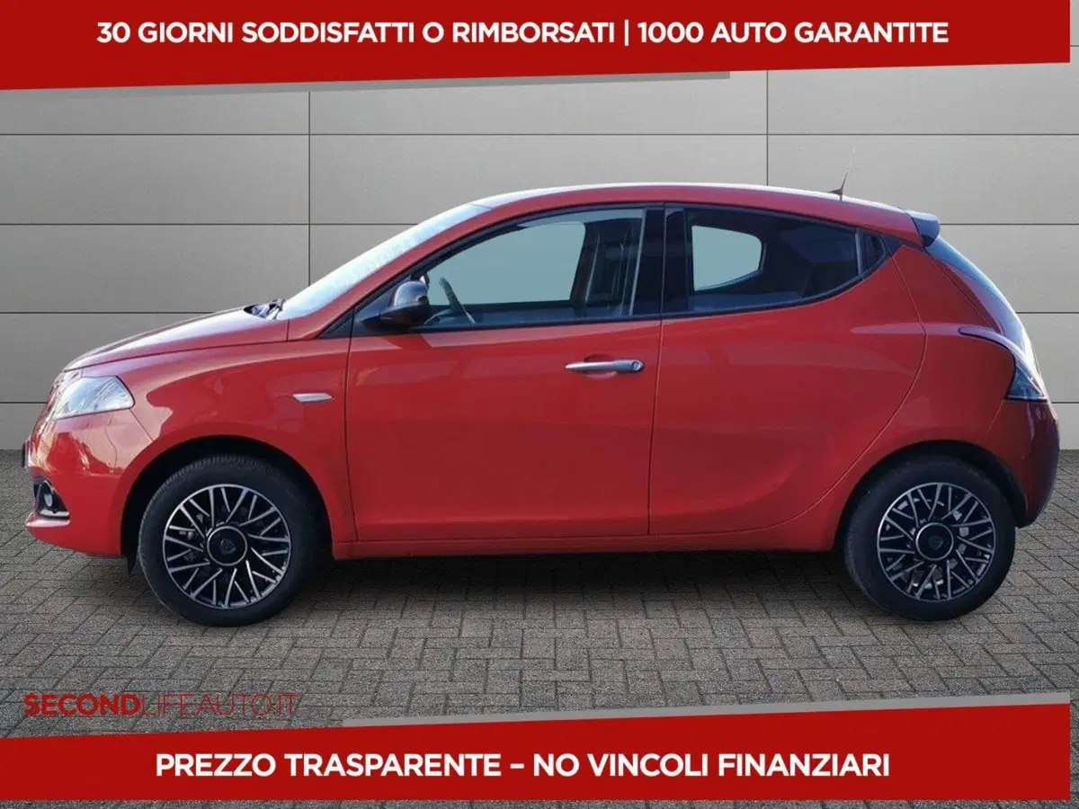 Lancia Ypsilon usata a Chieti (2)